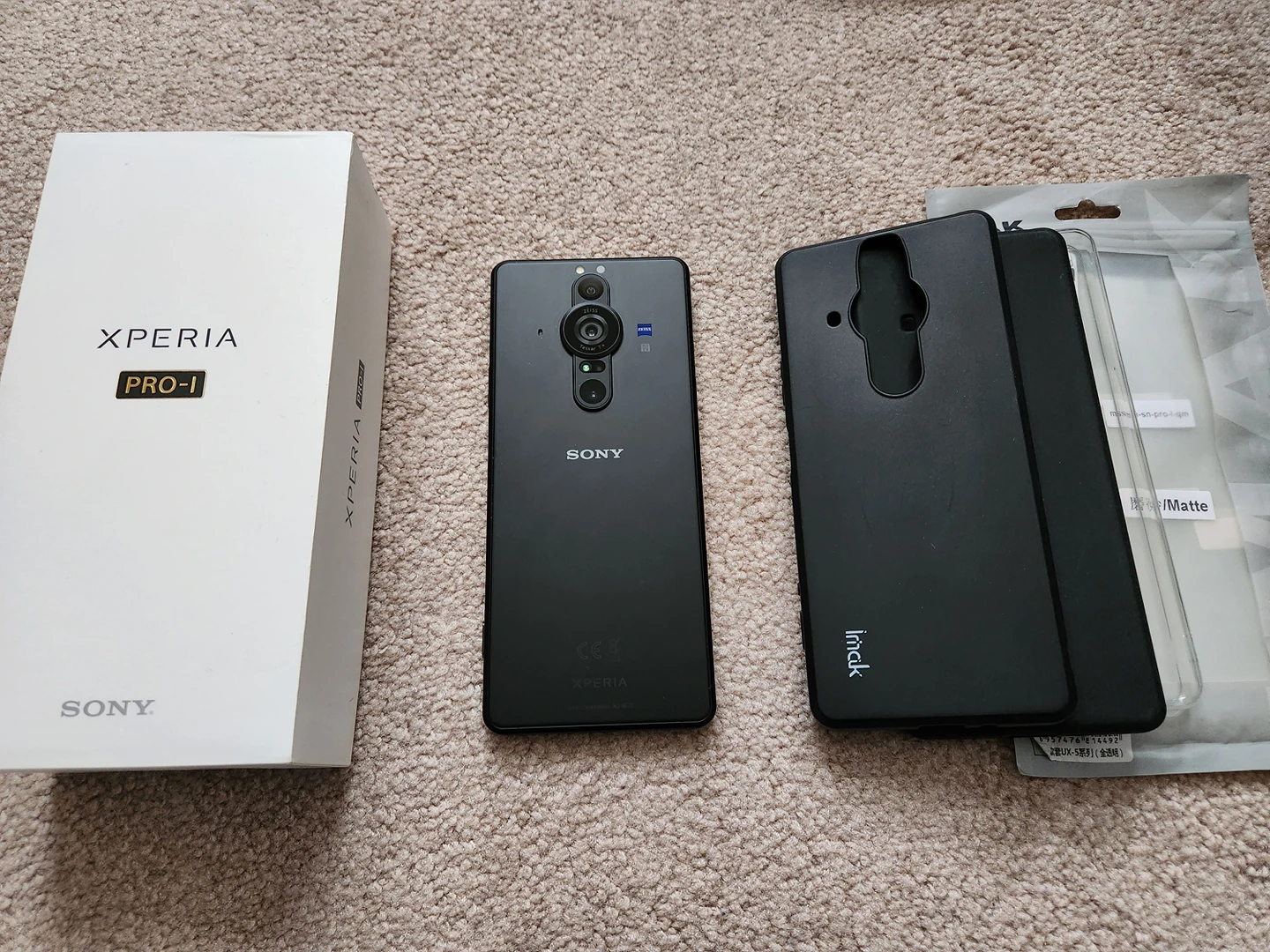 sony X peria pro I thumbnail