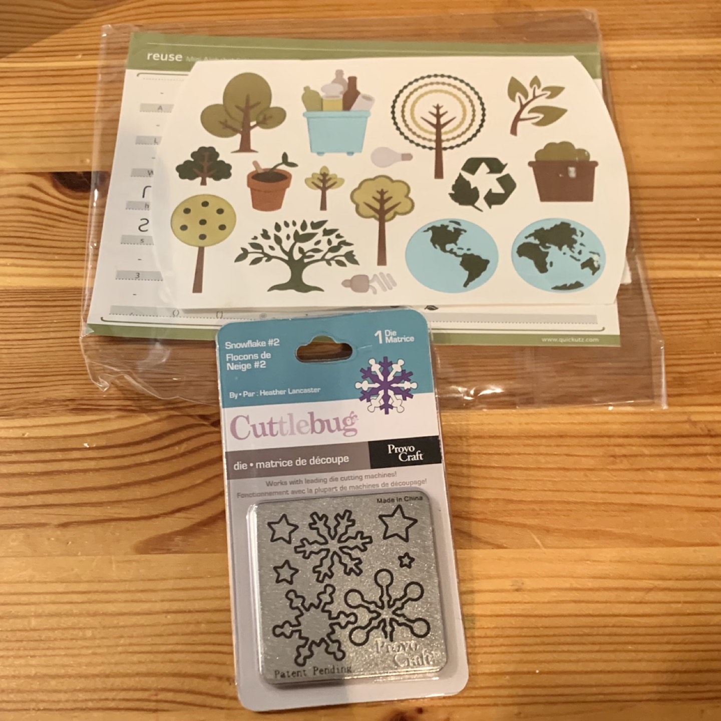 Dies and embossing folders for Cuttlebug image indicator(2)