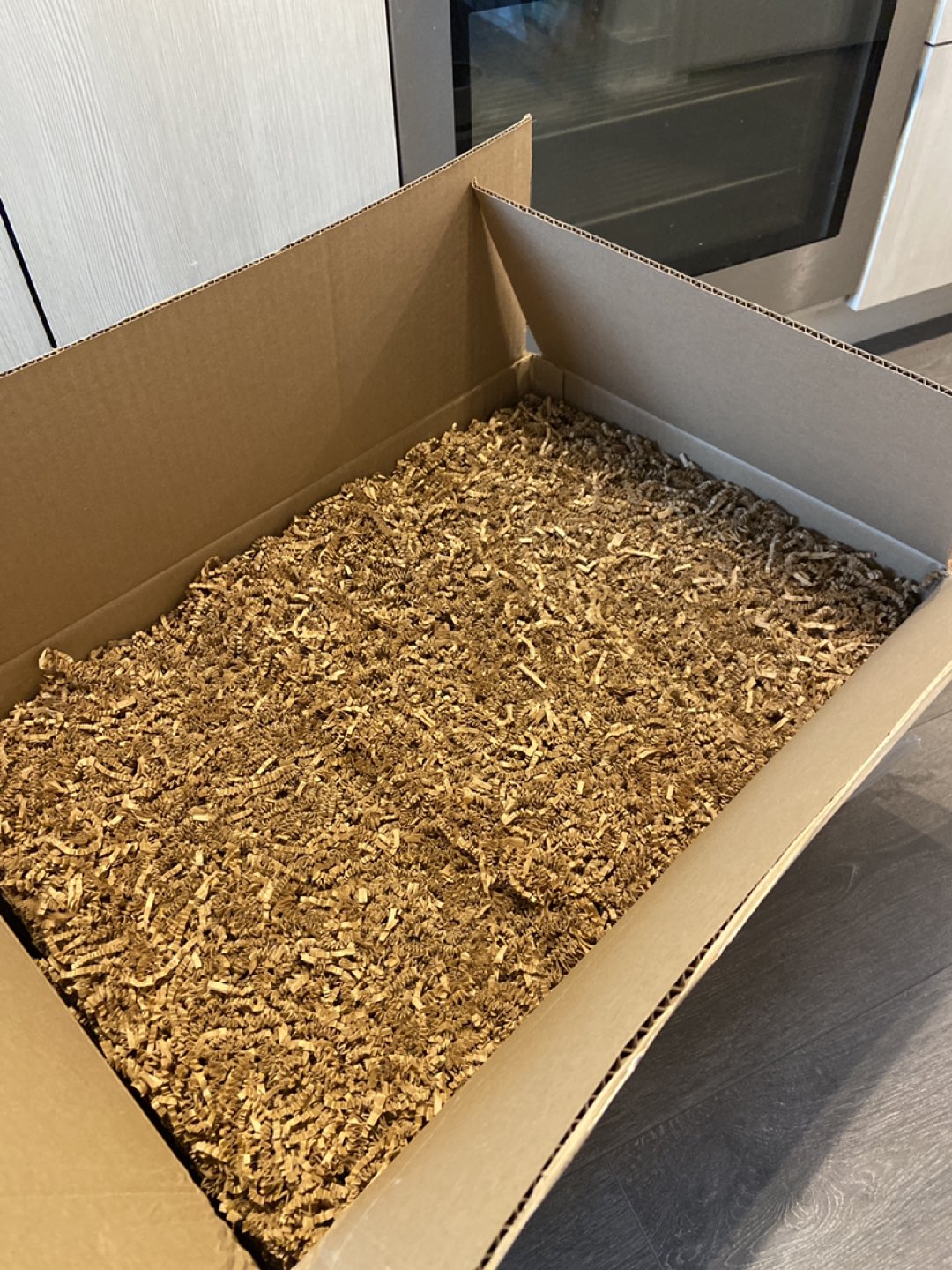 10lb of brown crinkle paper. - photo 2