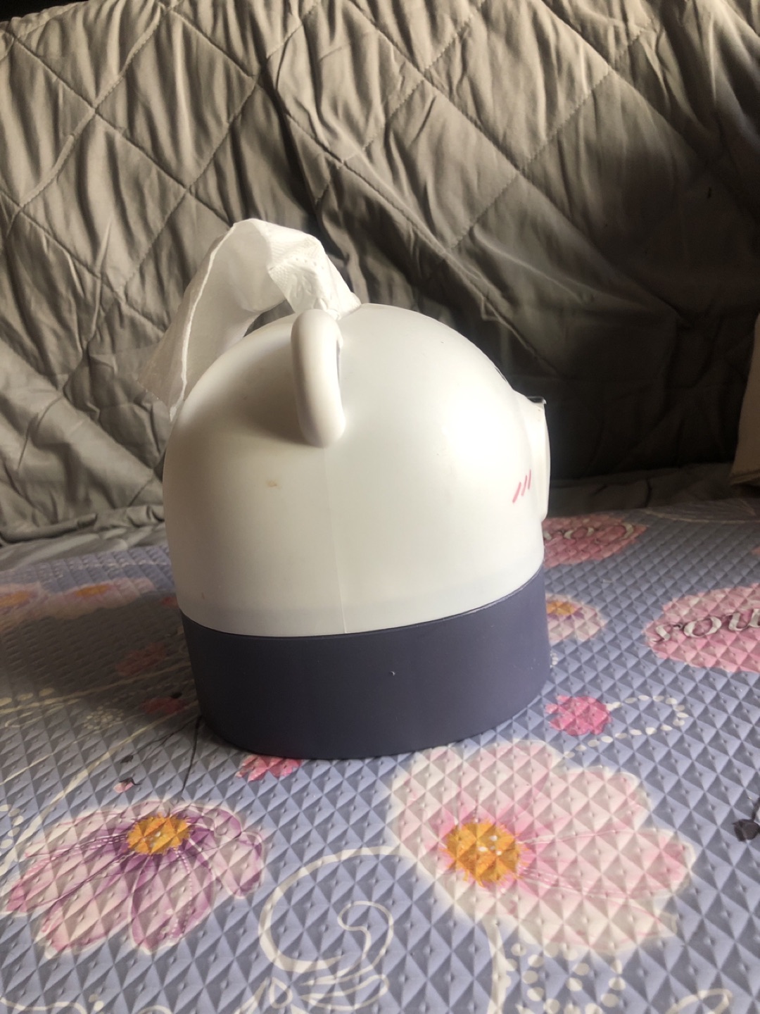 Cute plastic tissue roll dispenser - photo 3