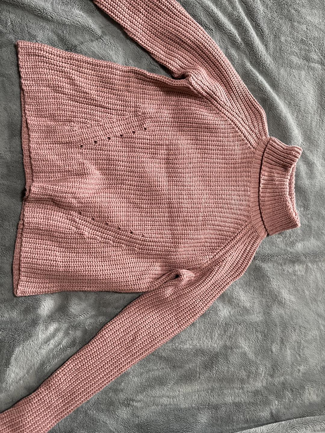 Knitted pullover Large image indicator(3)