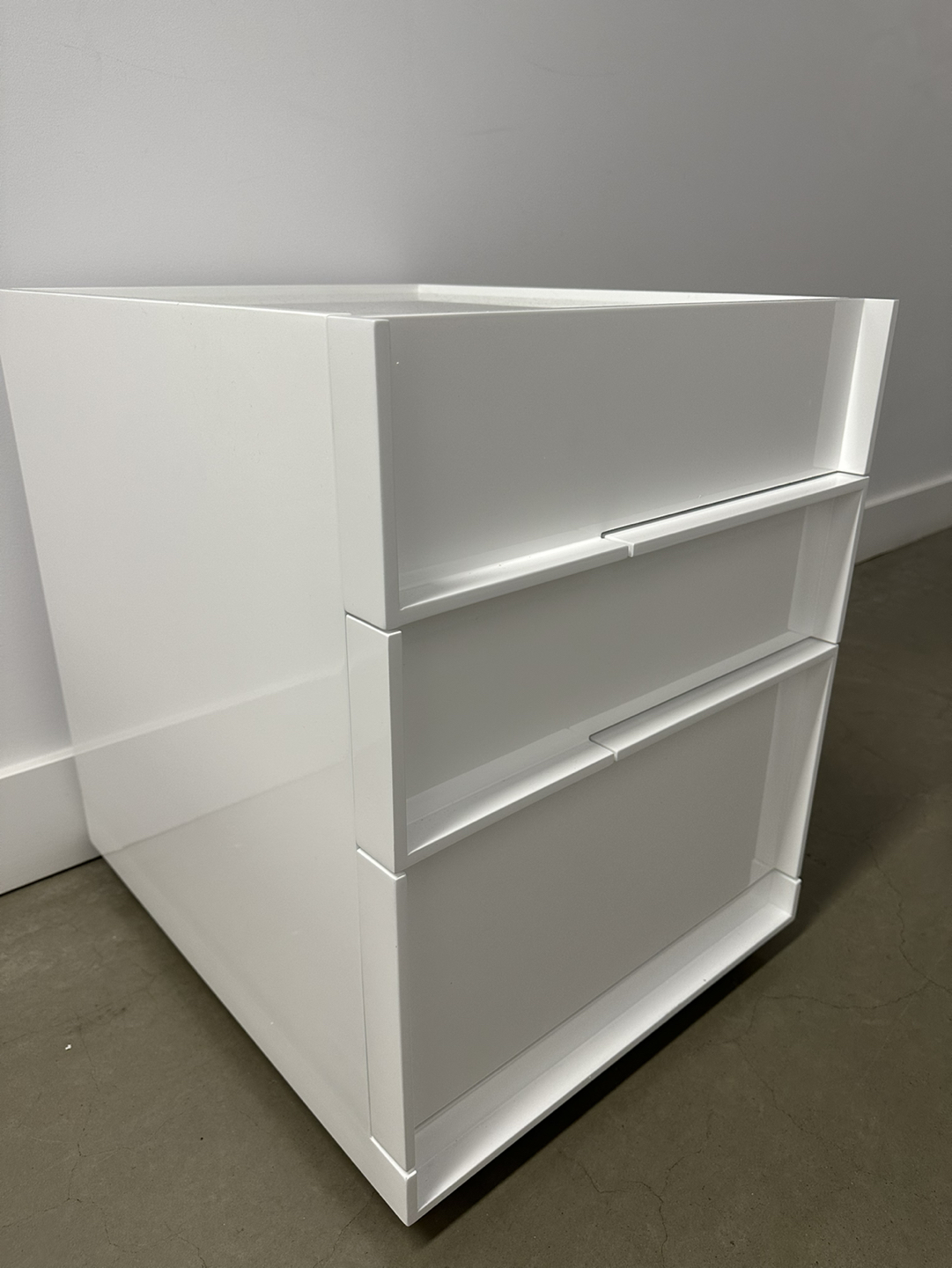 Brand new white storage unit $250 - photo 2