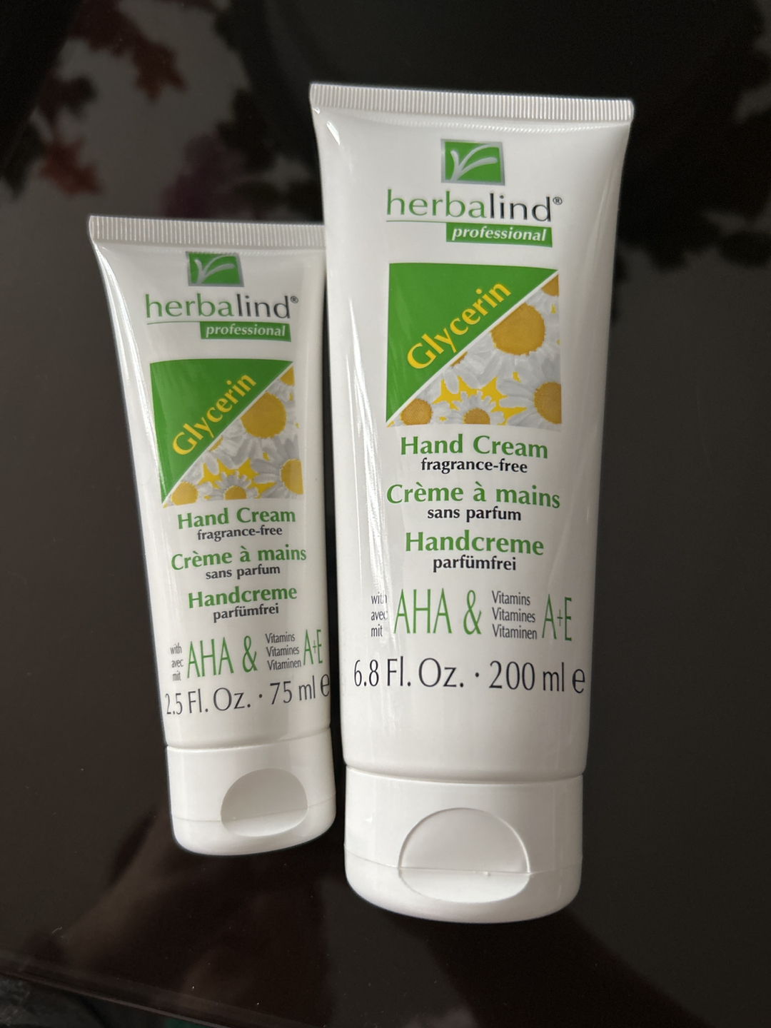 Herbalind Hand Cream image indicator(4)