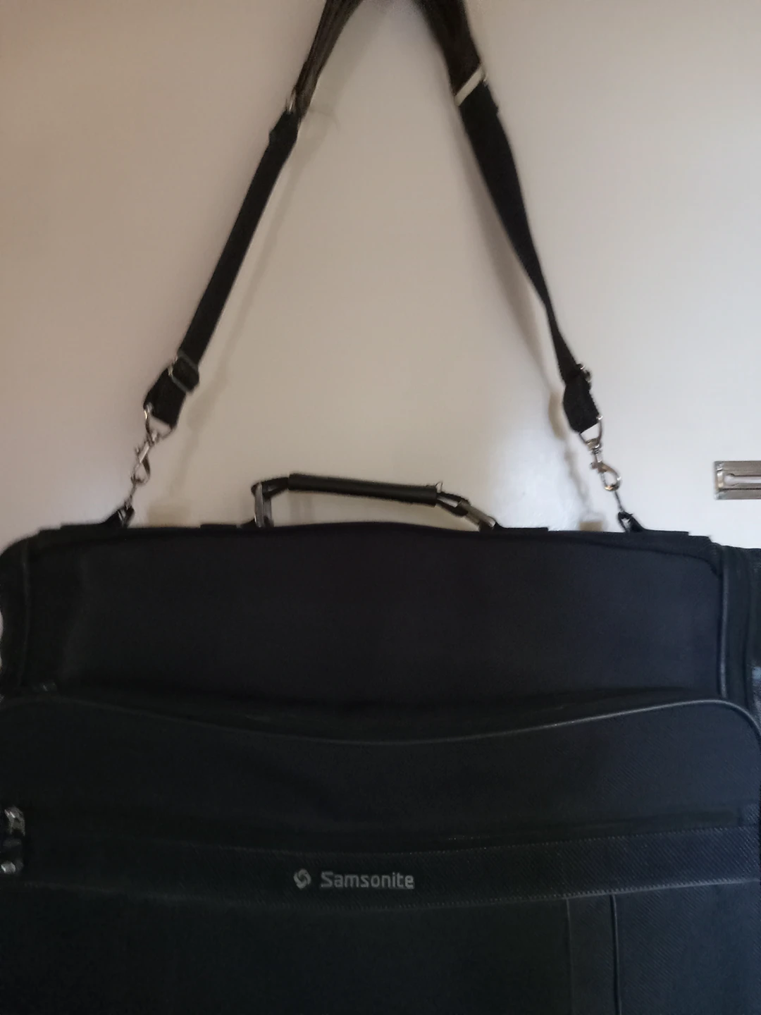 Apparel travel bag. Samsonite. All my listings REDUCED image indicator(6)