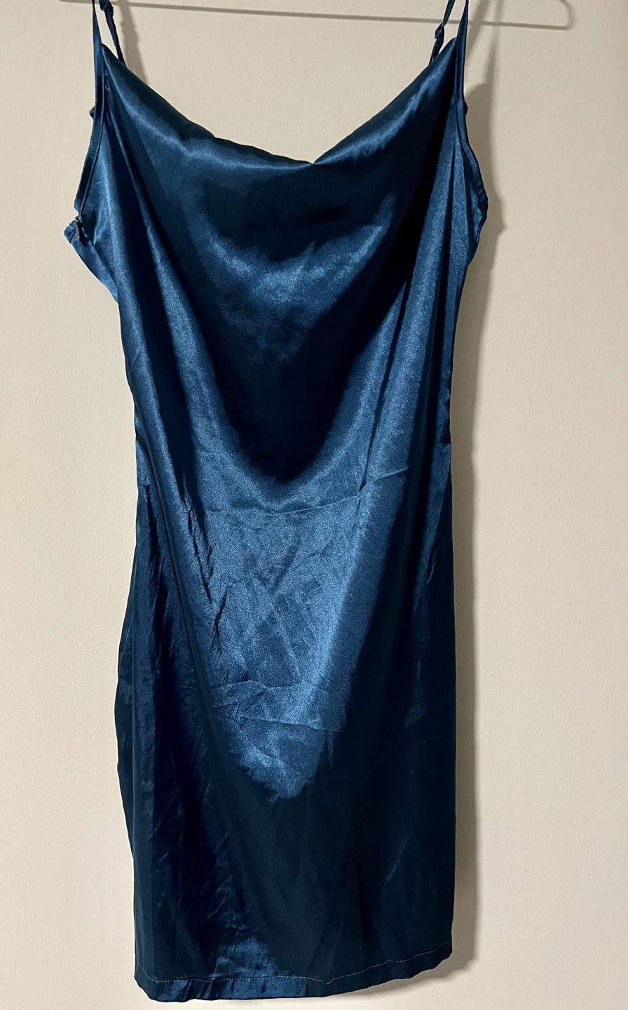 High quality new satin dress - photo 2