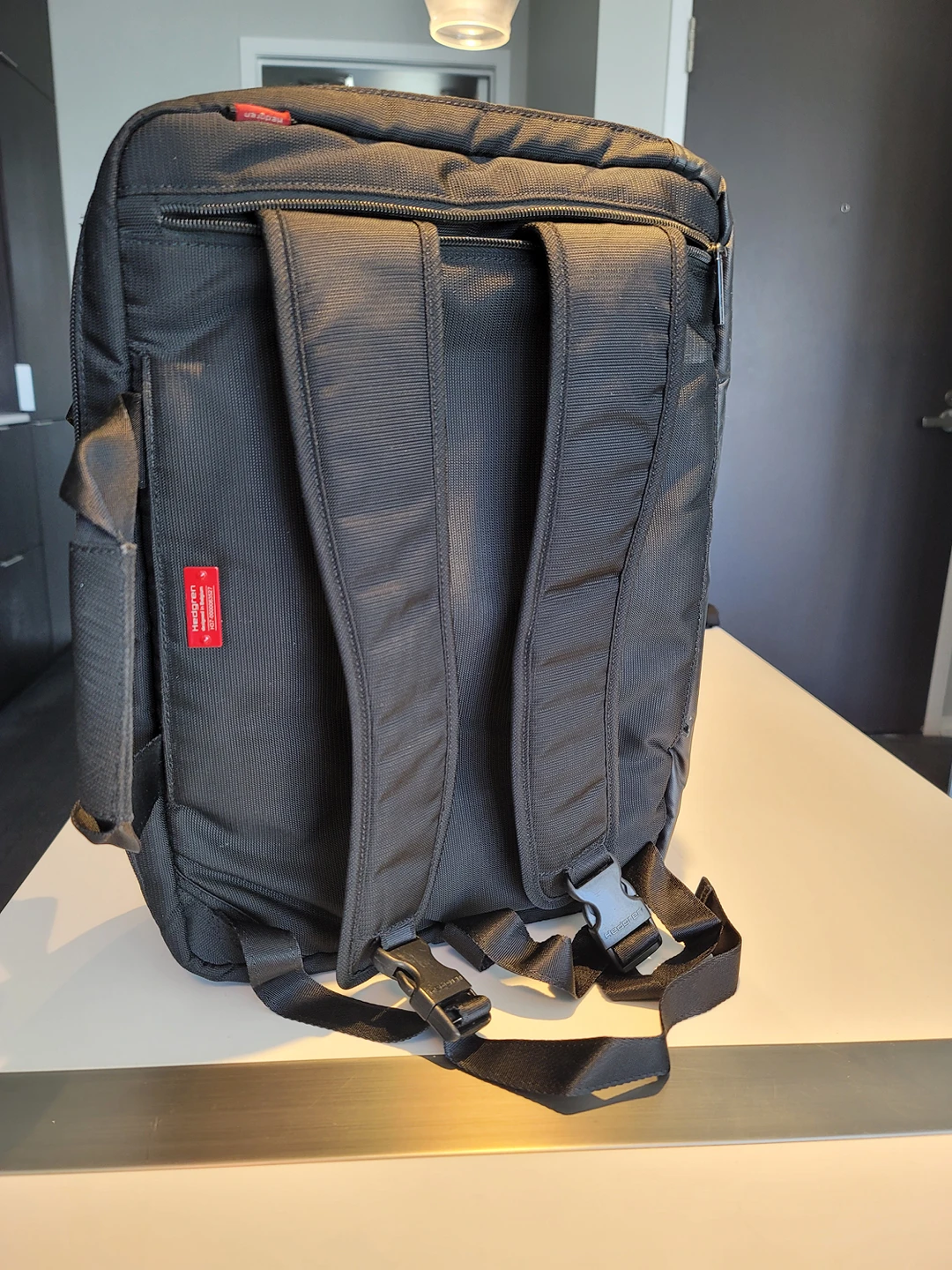 Hedgren 3-in-1 convertible business/15" laptop travel bag image indicator(7)