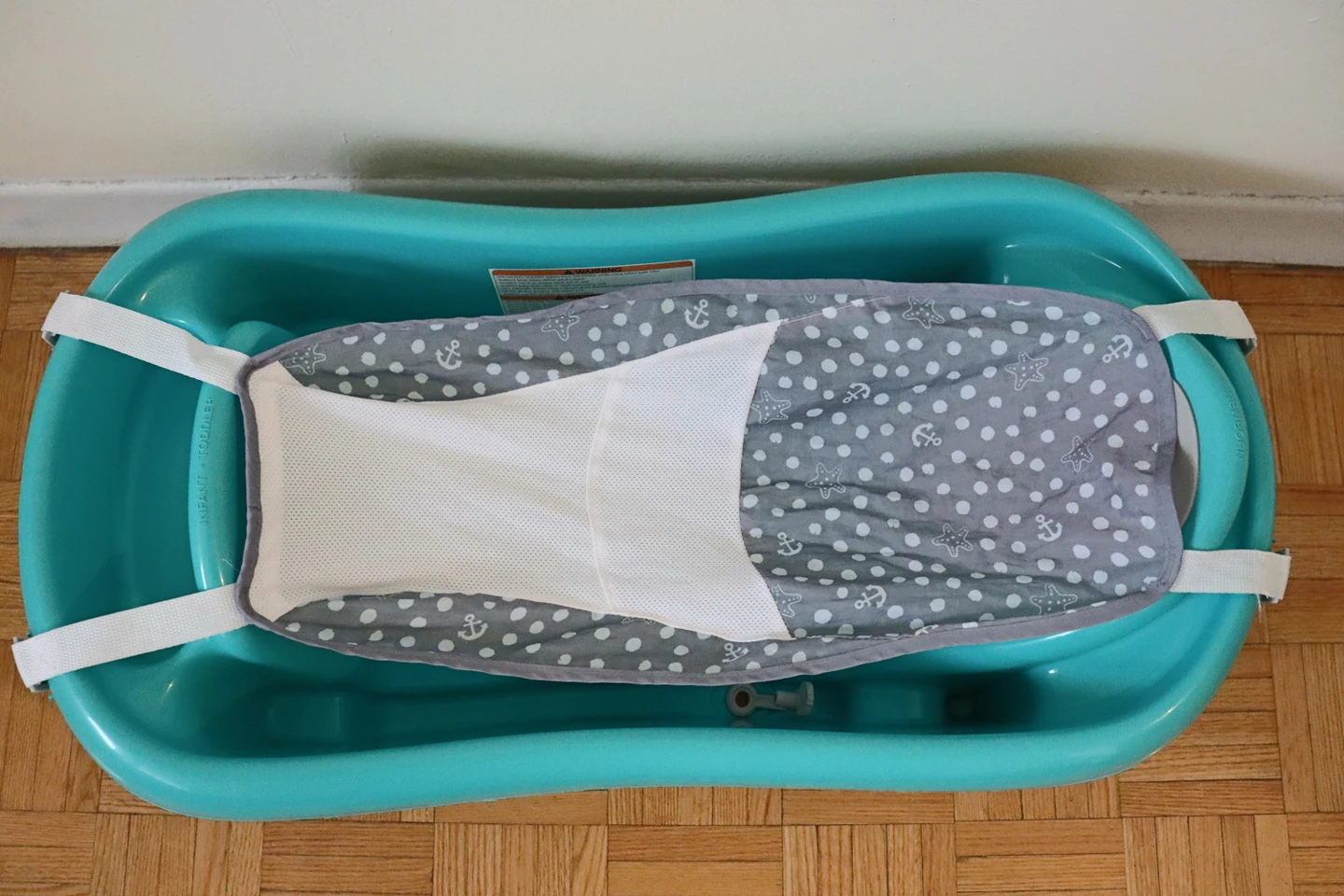 Baby BATHTUB and Changing pad - photo 5