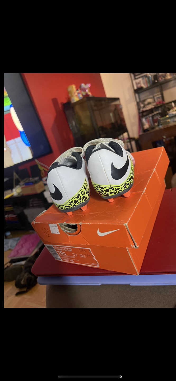 Kids soccer cleats - photo 2