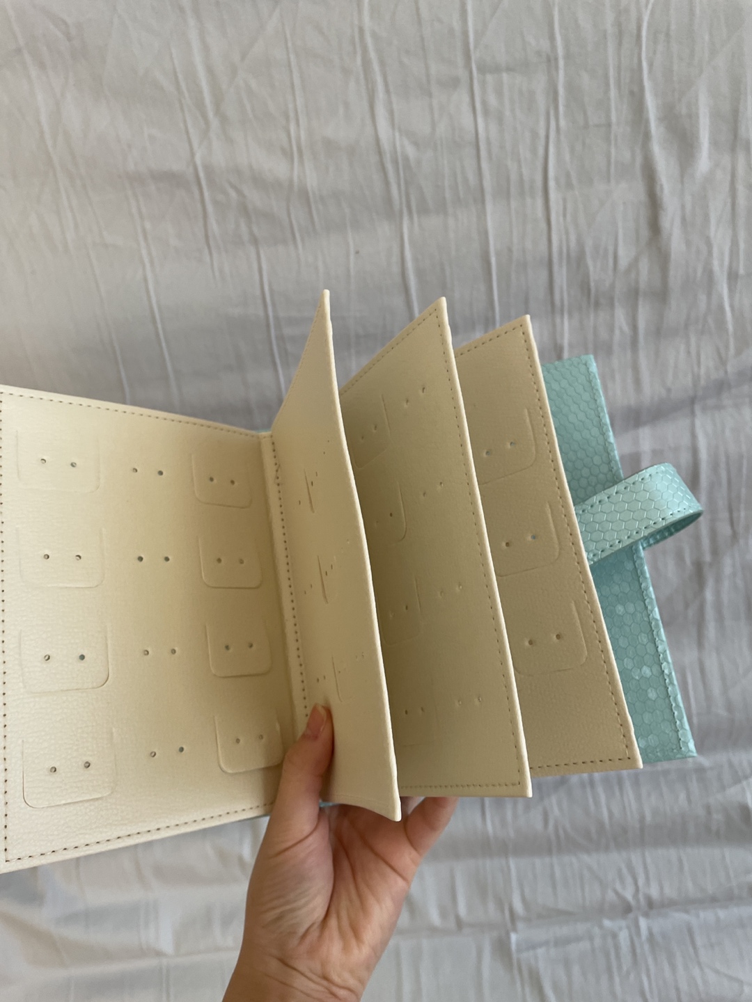 Jewelry storage book 📕 thumbnail