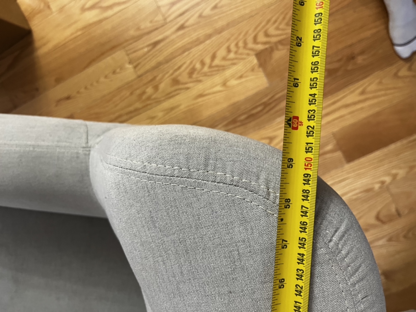 Structube Haley tufted loveseat in light grey - photo 5