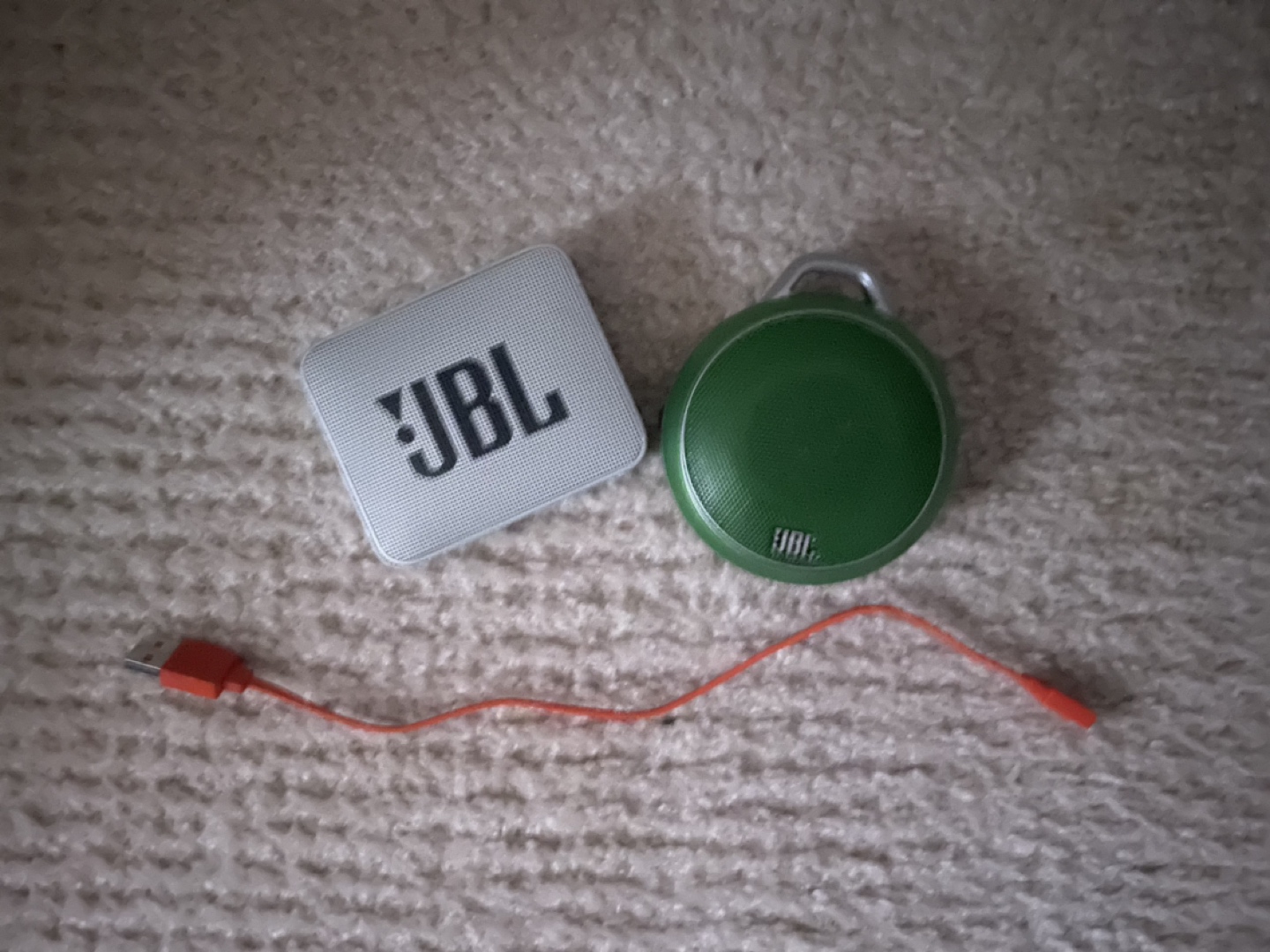 JBL Portable Speakers + Wireless Earpods