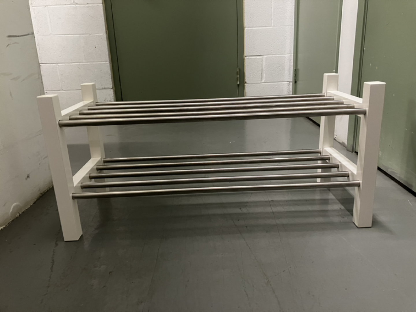 IKEA TJUSIG shoe rack thumbnail