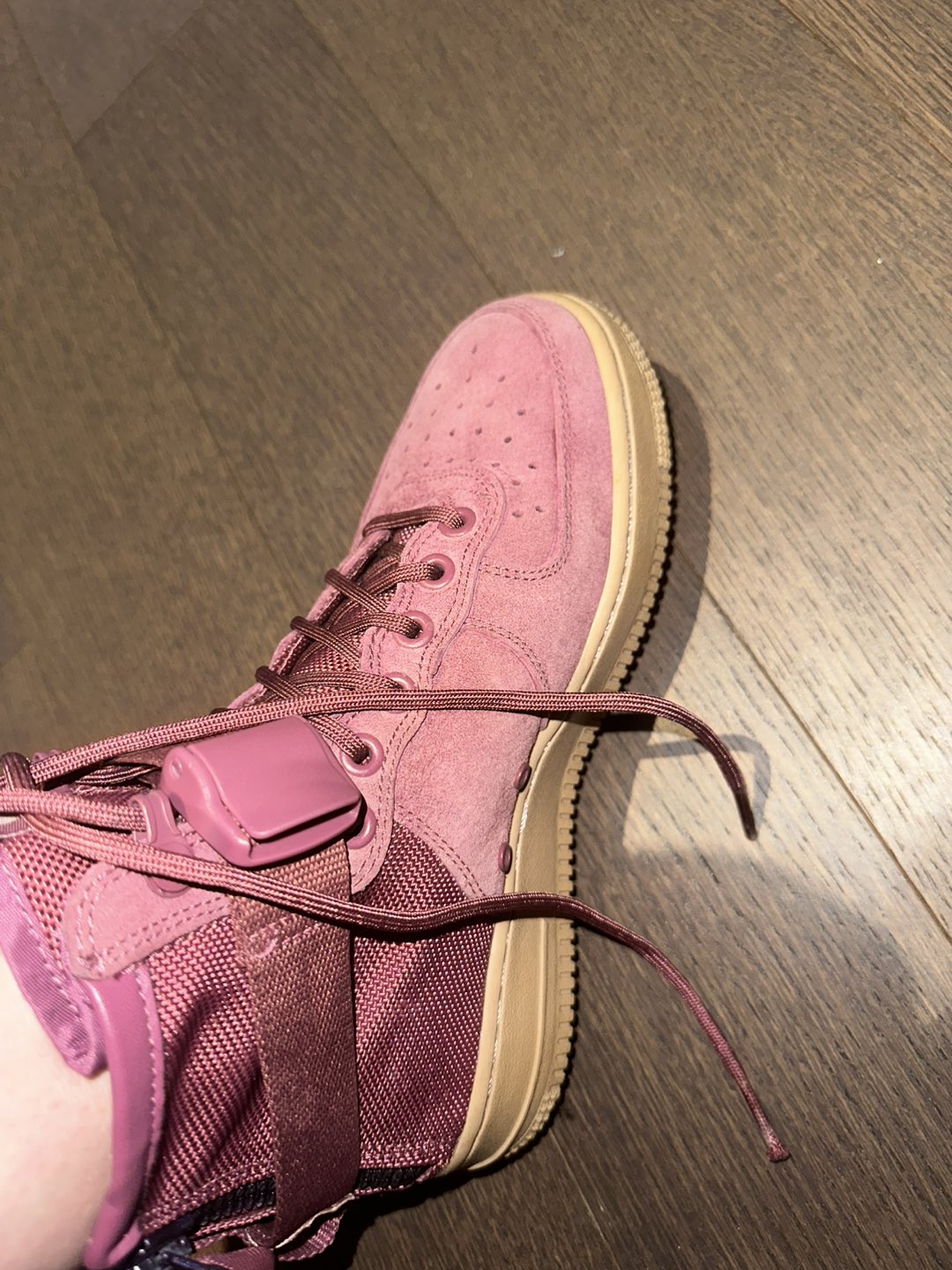 Nike shoes, size 6.5 ( 24cm ), purple colour, limited edition image indicator(2)