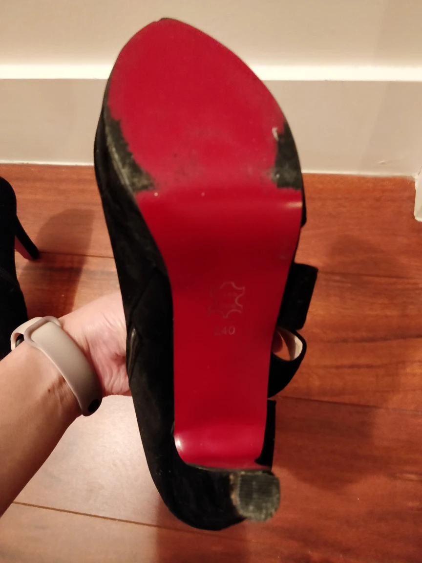 Black Heels image indicator(3)