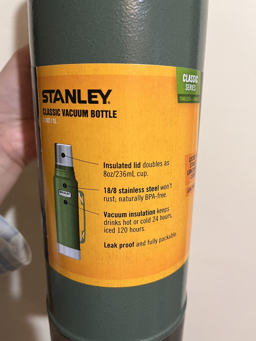 Camping 🏕️ Stanley classic vacuum bottle 1L (new) - photo 2
