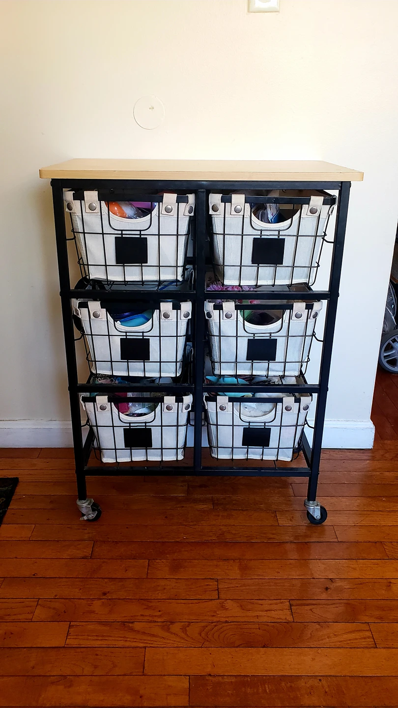 Rolling drawer for storage.  6 drawers