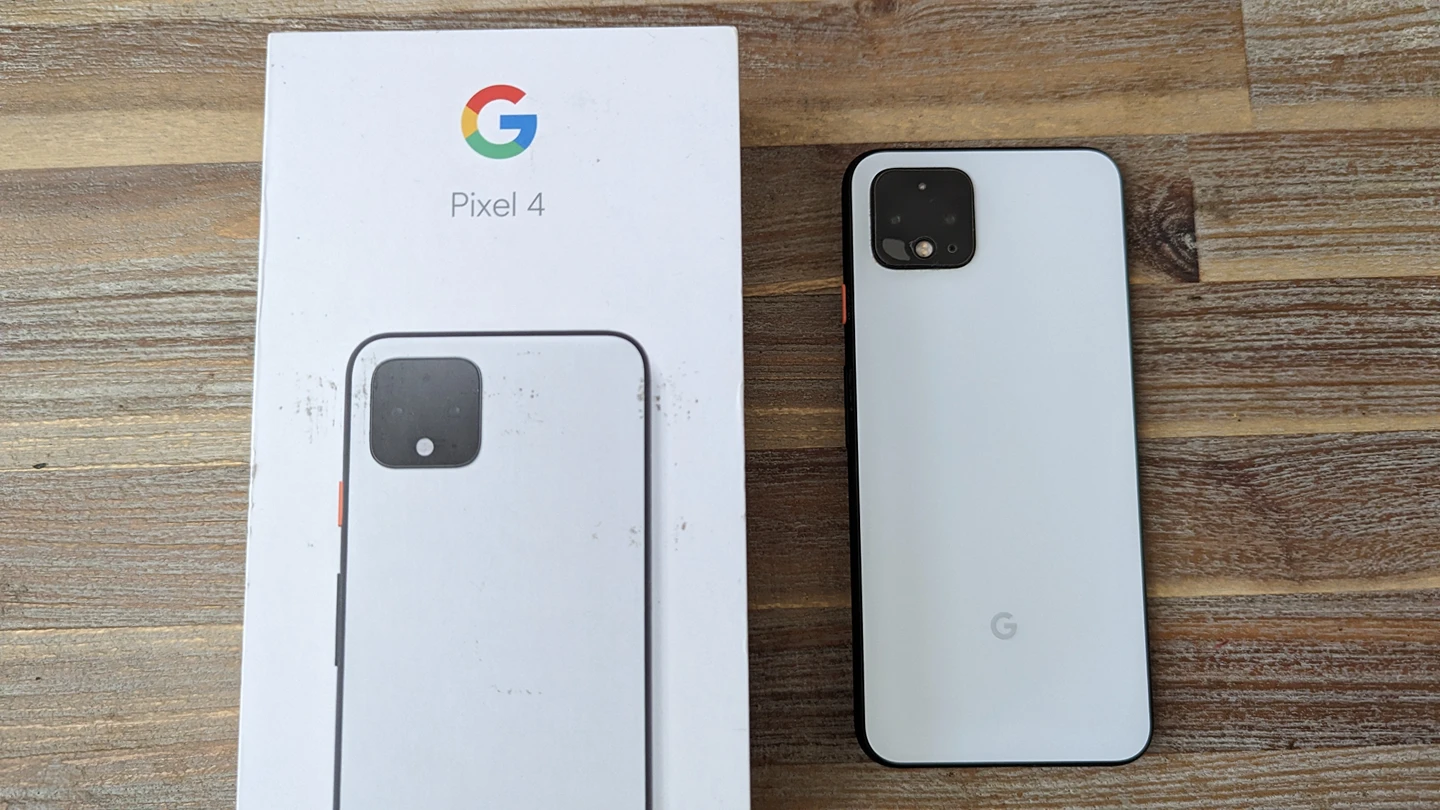 google pixel 4 -- 64gb great condition. unlocked - photo 3