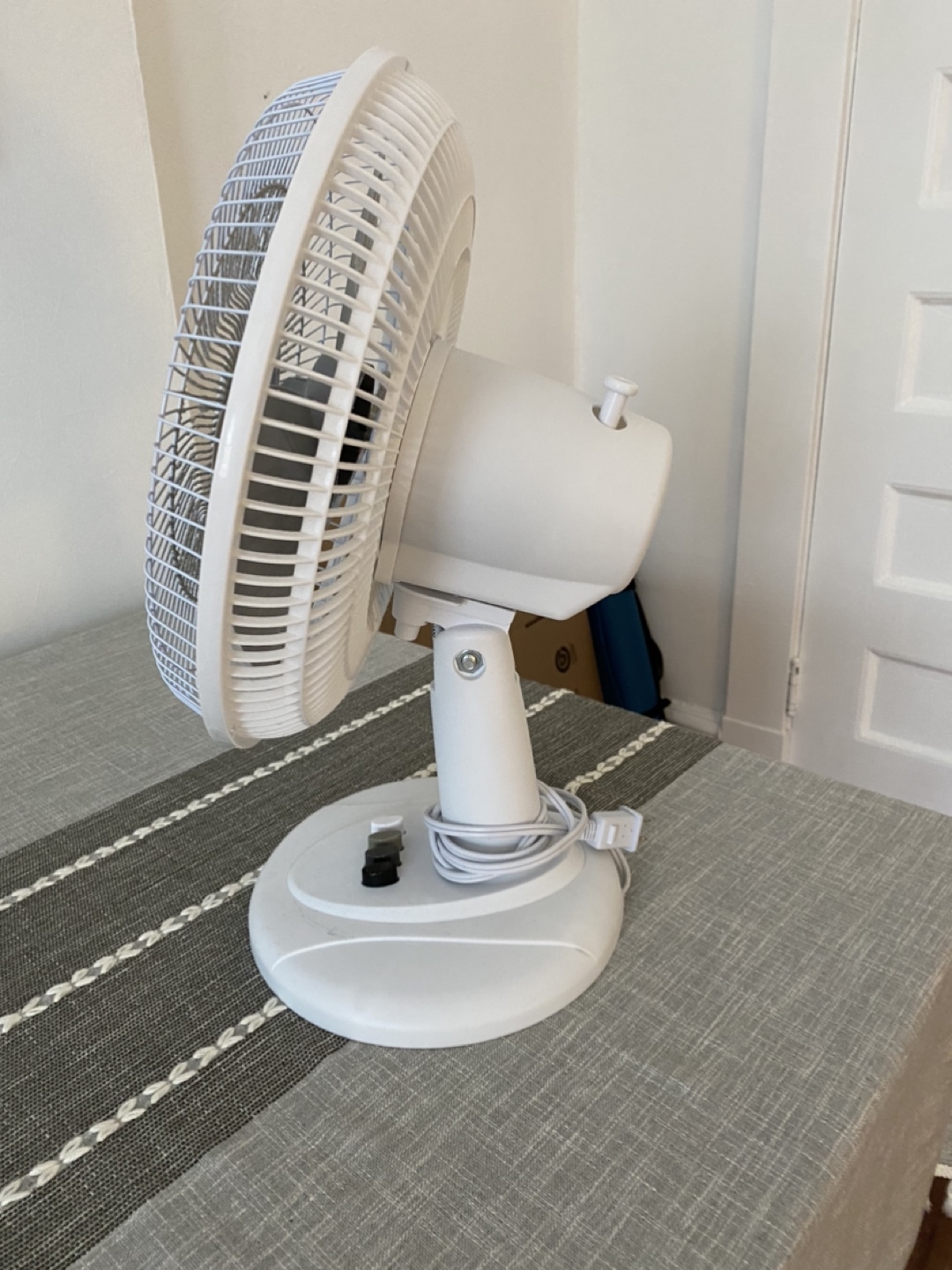 Table fan - photo 2