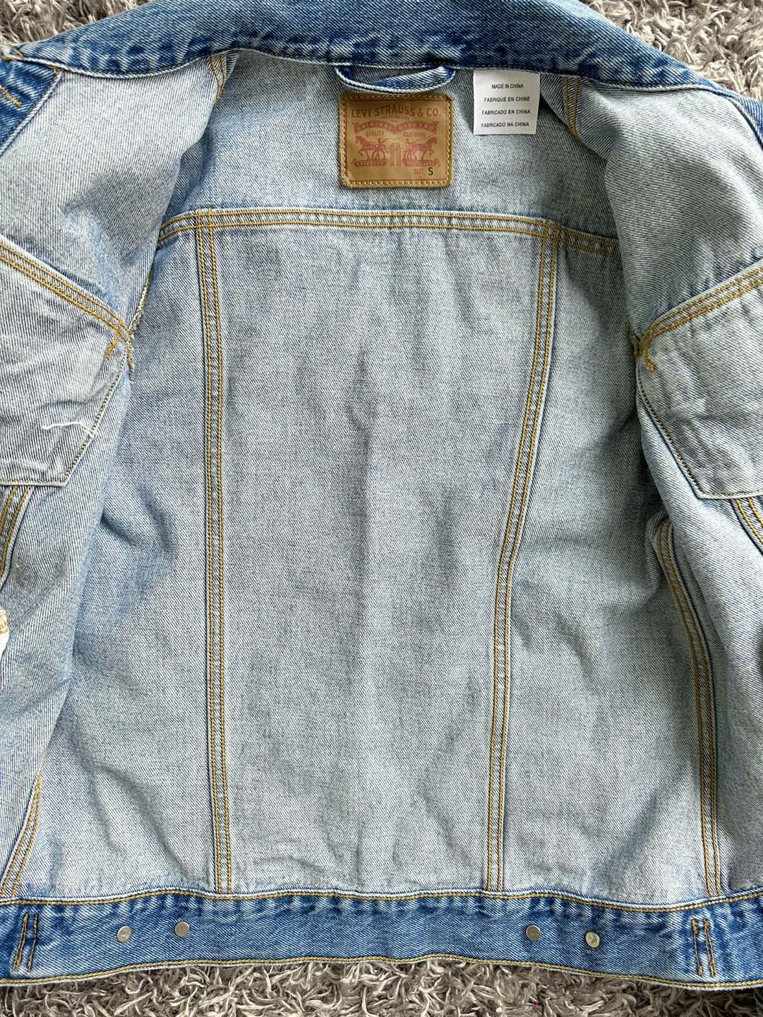 Levi's Women's Original Trucker Jacket image indicator(5)