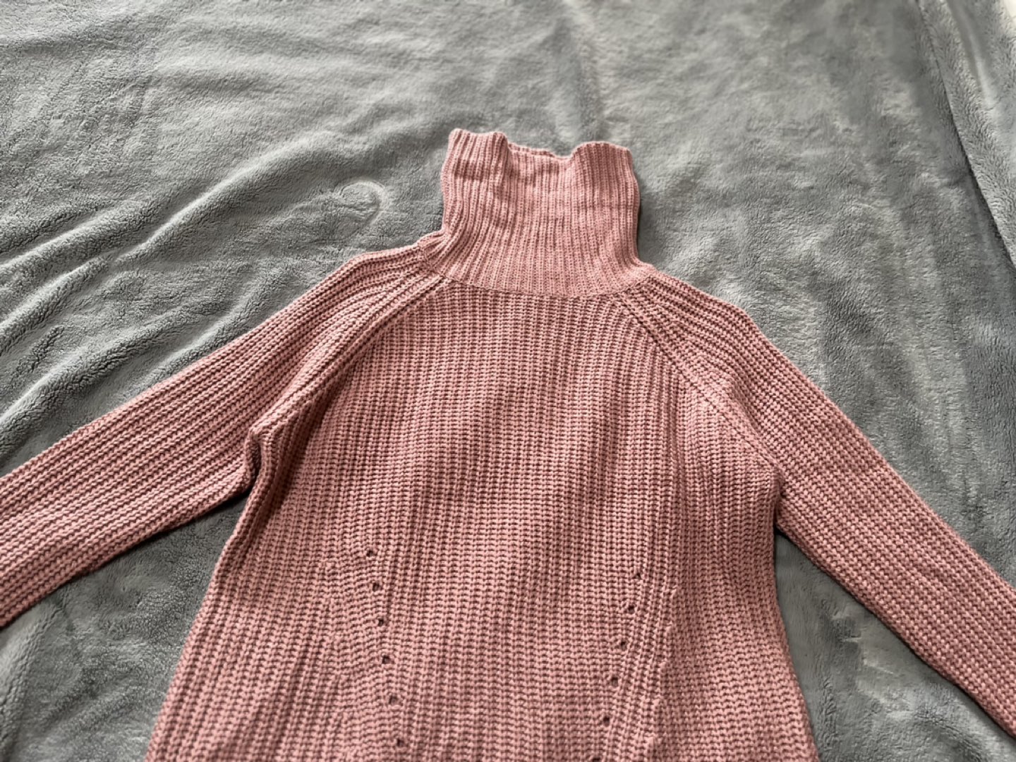 Knitted pullover Large image indicator(2)