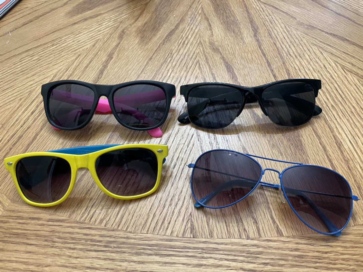 Sunglasses thumbnail