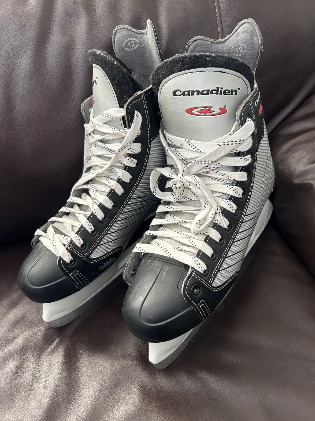 Ice Skates - Boys/Men’s Canadian C45 size 12 - photo 3