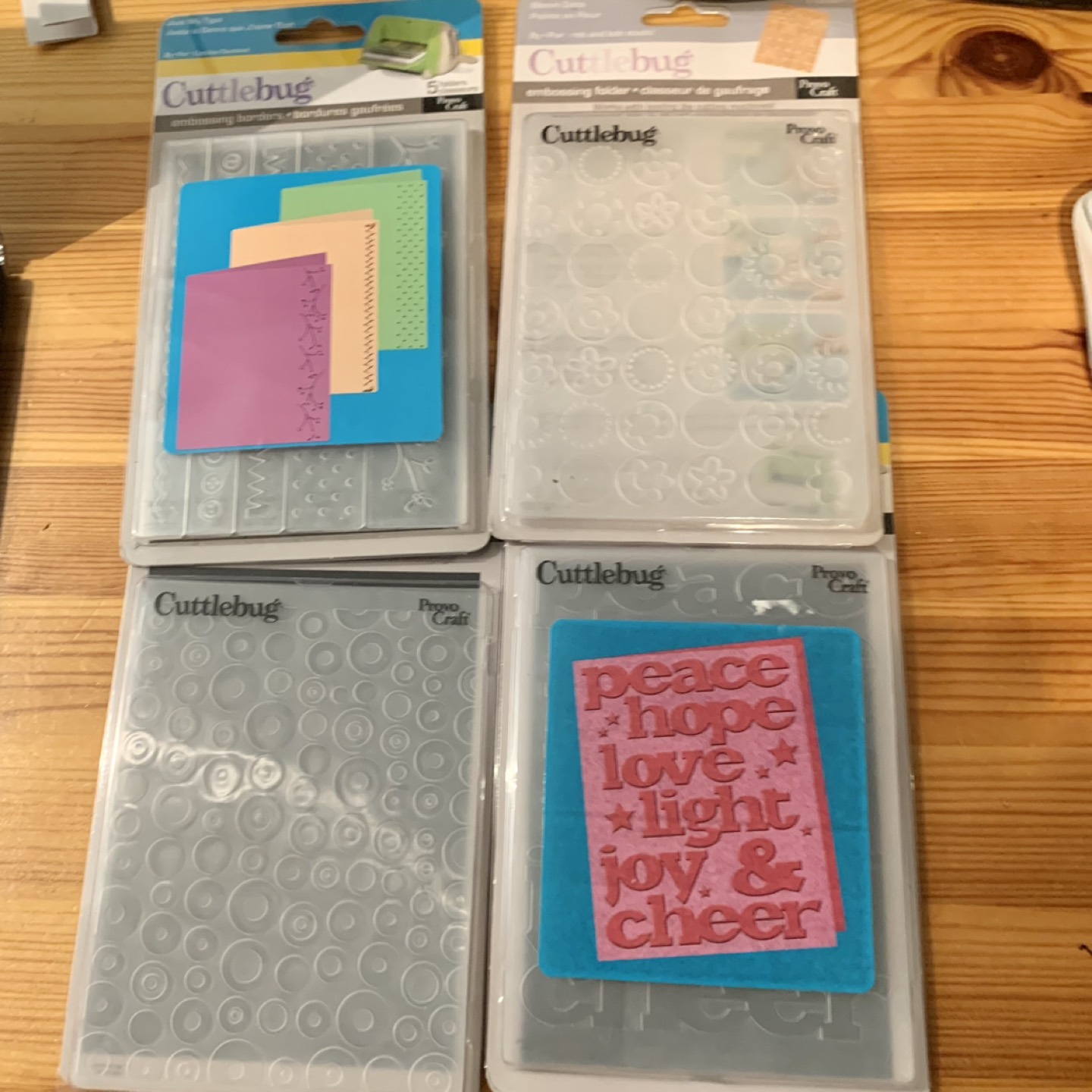 Dies and embossing folders for Cuttlebug image indicator(5)