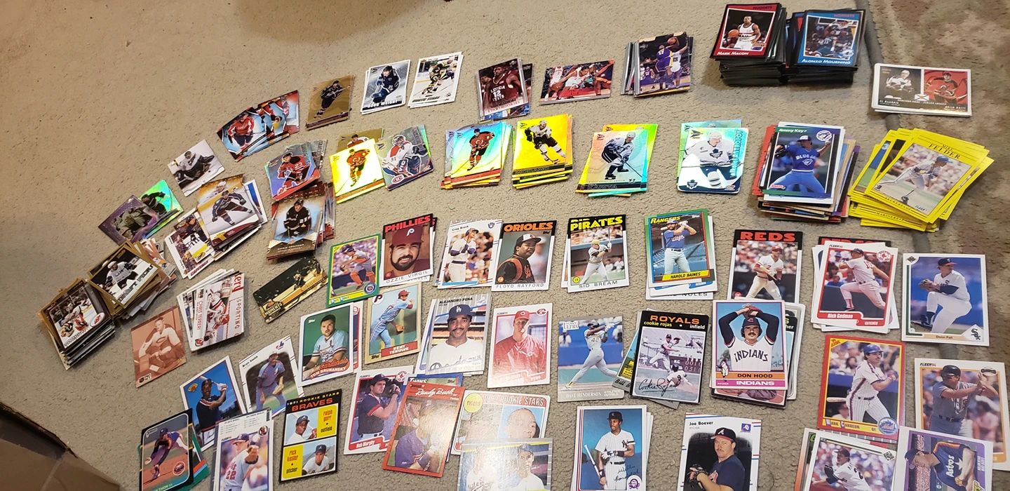 Bulk Random Hockey, Baseball & Basketball Cards thumbnail
