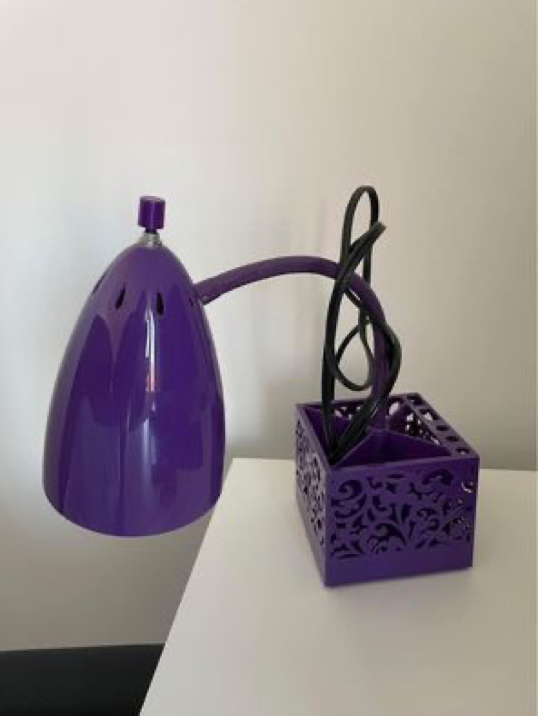 Purple desk lamp image indicator(3)