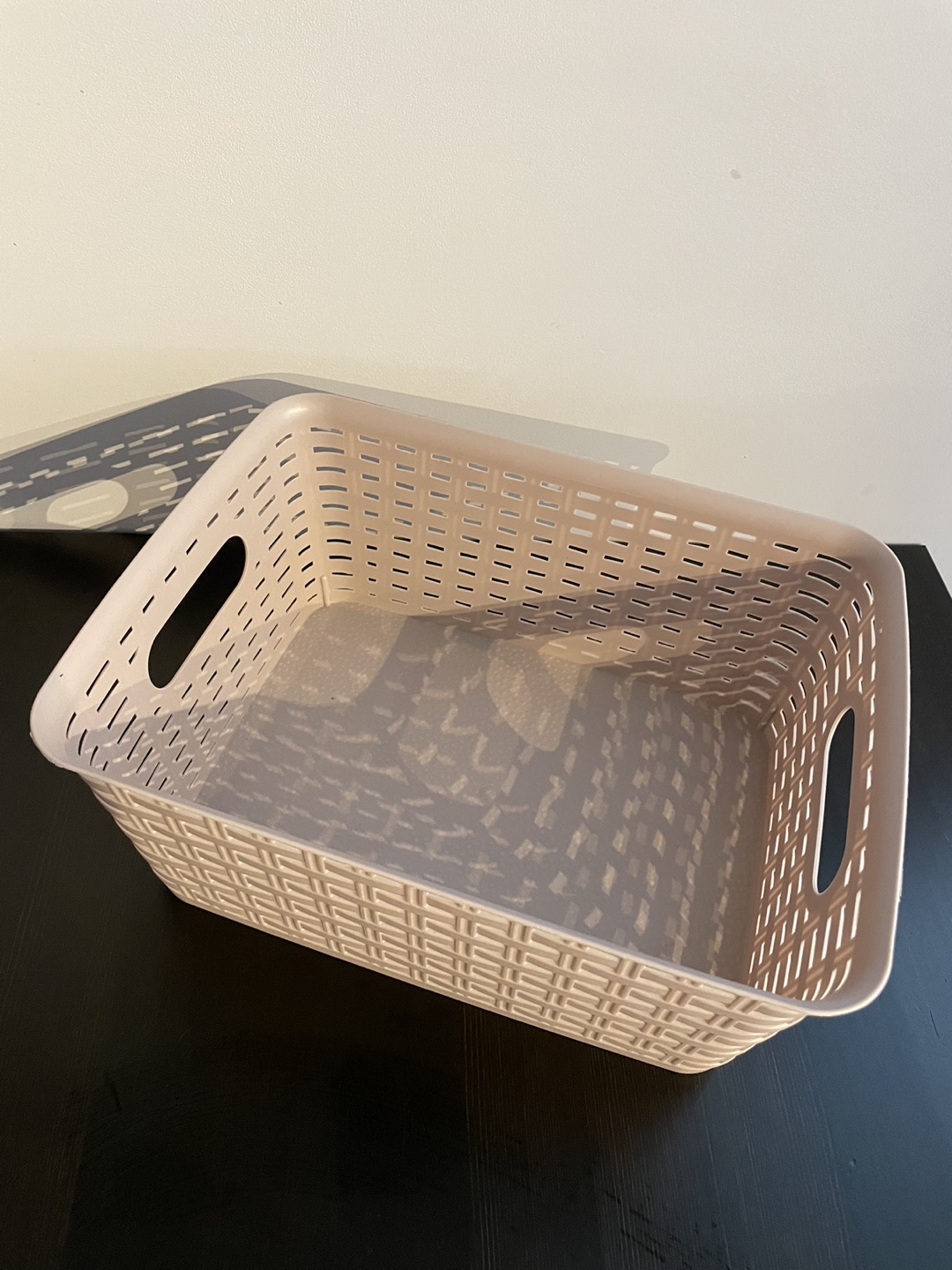 Plastic basket for storage - photo 2