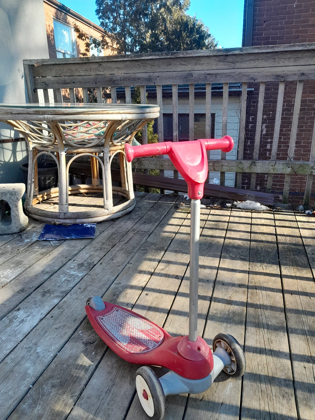 Red Kiddie Scooter thumbnail