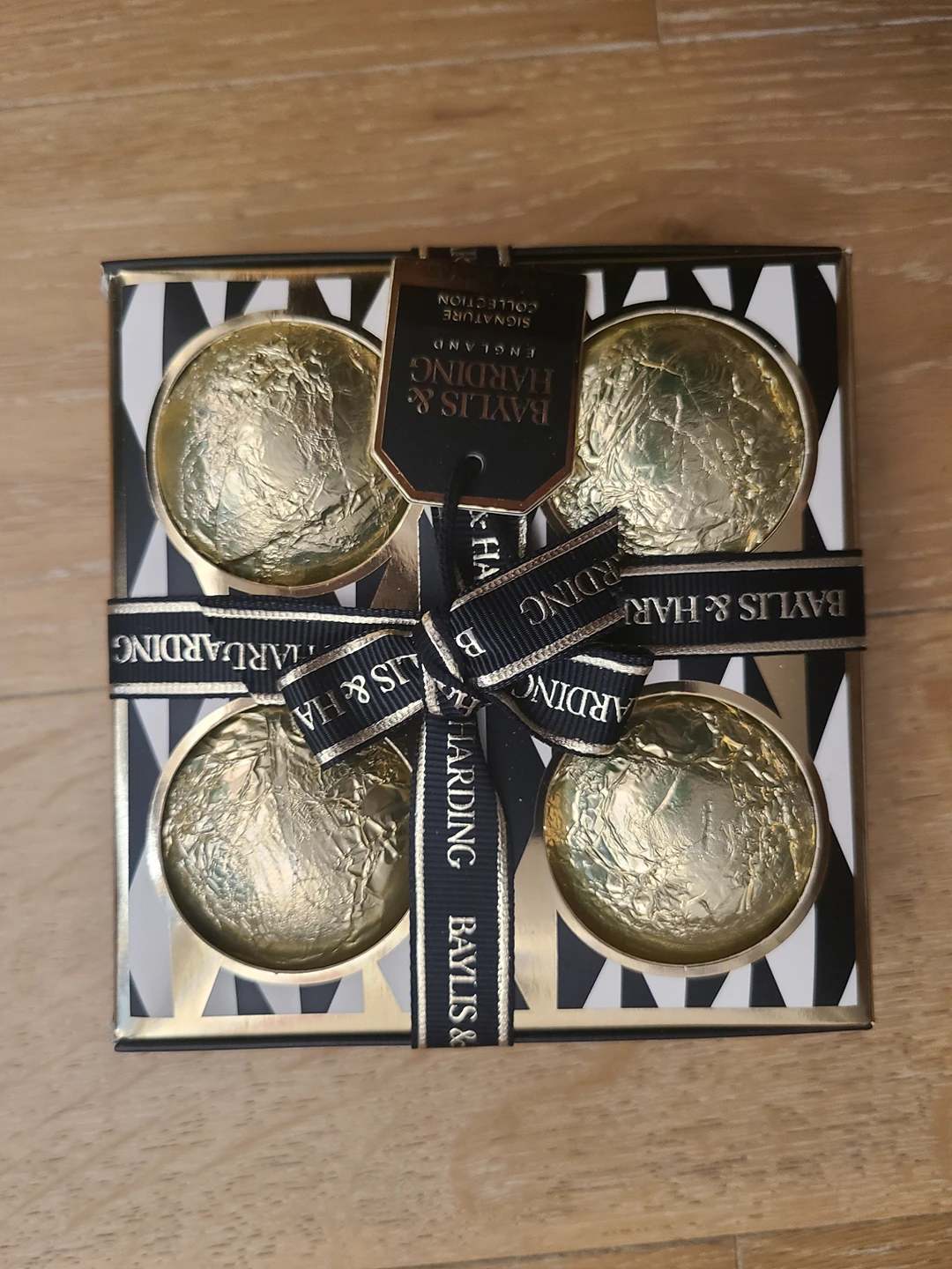 baylis harding bath bomb