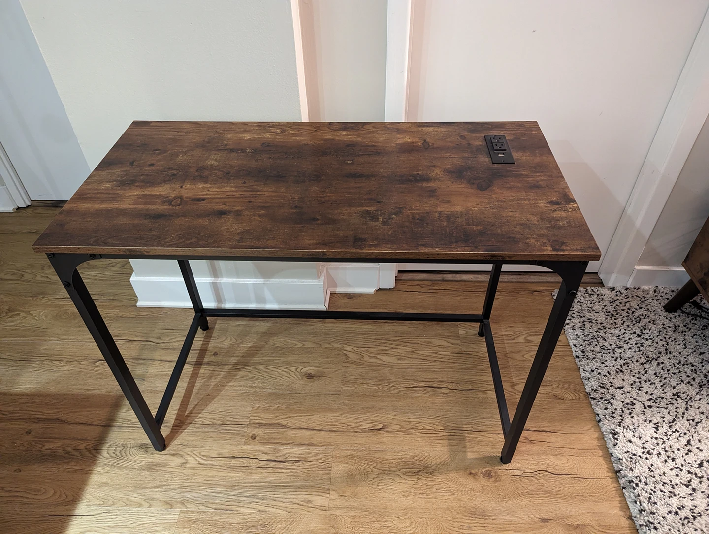 Computer Desk, Home Office Desk with Power Outlet