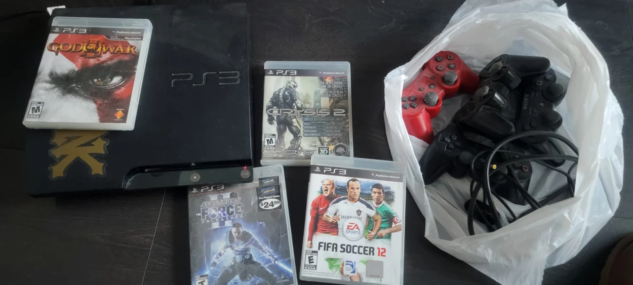 Ps3 can't read discs 4 controllers 4 games thumbnail