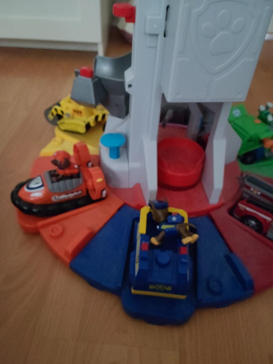 Paw Patrol Look Out Tower and include 6 vehicles and pups - photo 3