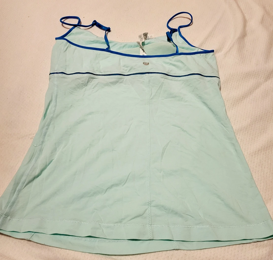 Lululemon top image indicator(2)