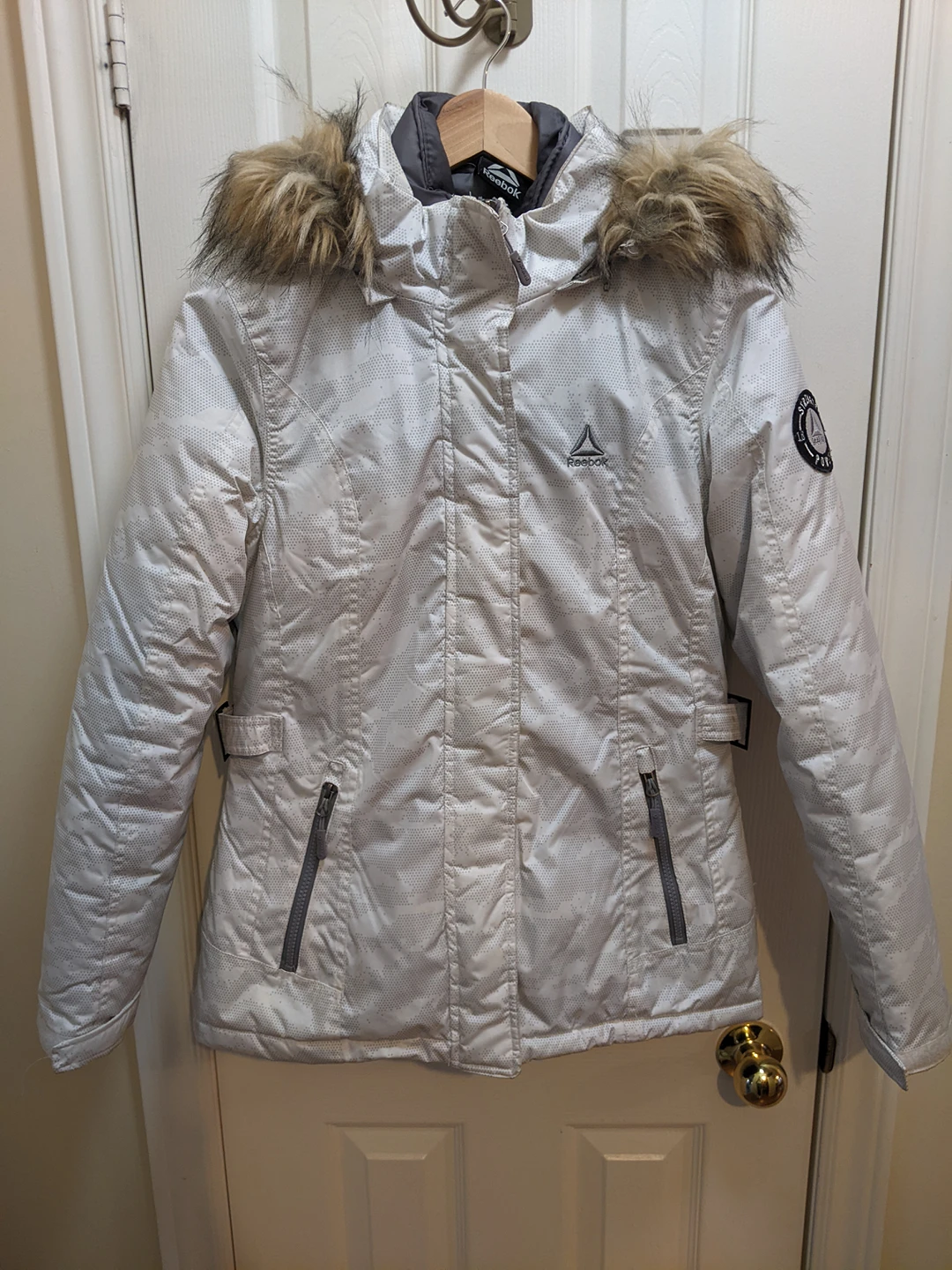 White/Gray Reebok Double Jacket image indicator(3)