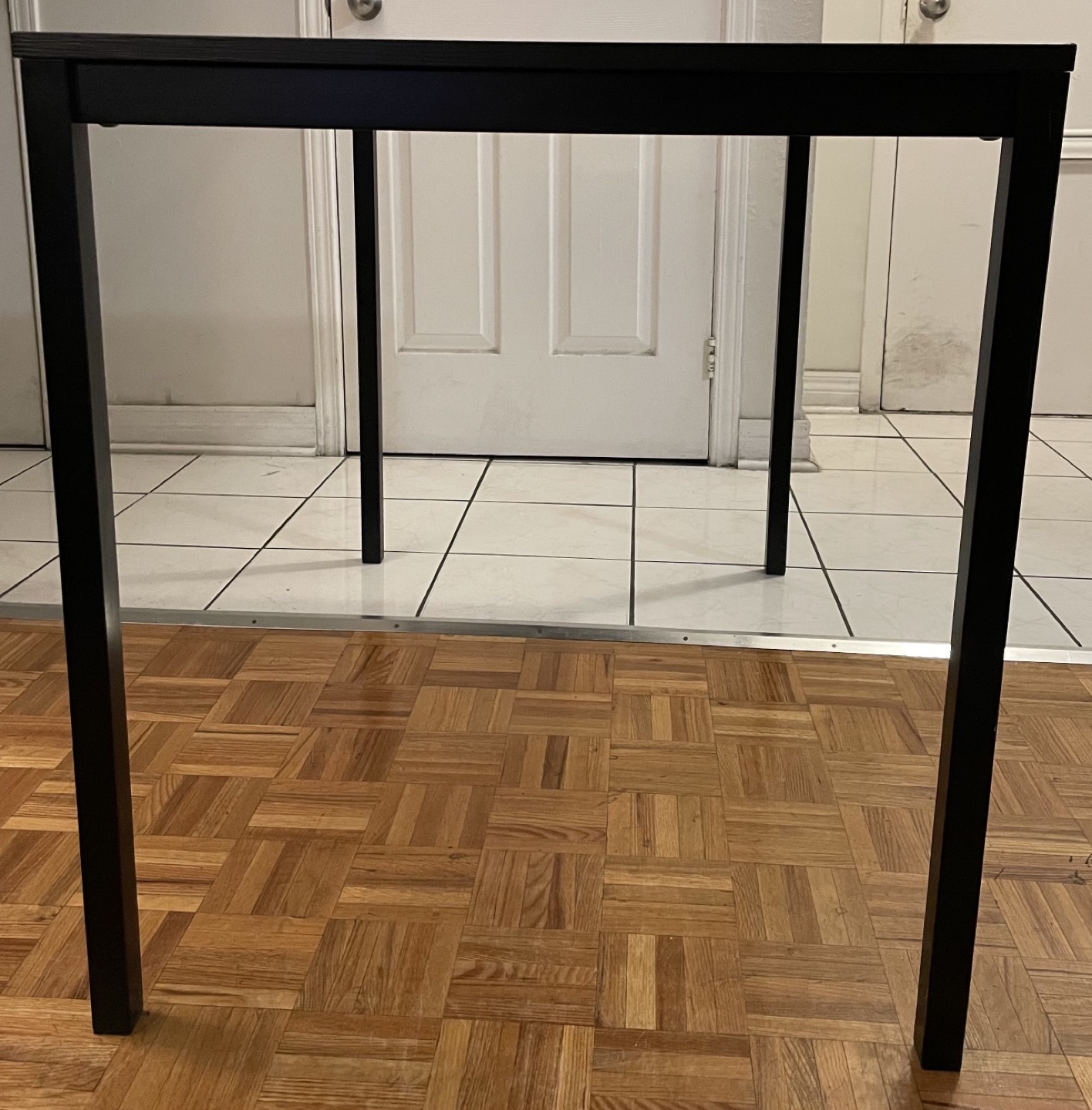 Dining Table with 4 chairs + Seat covers - photo 5