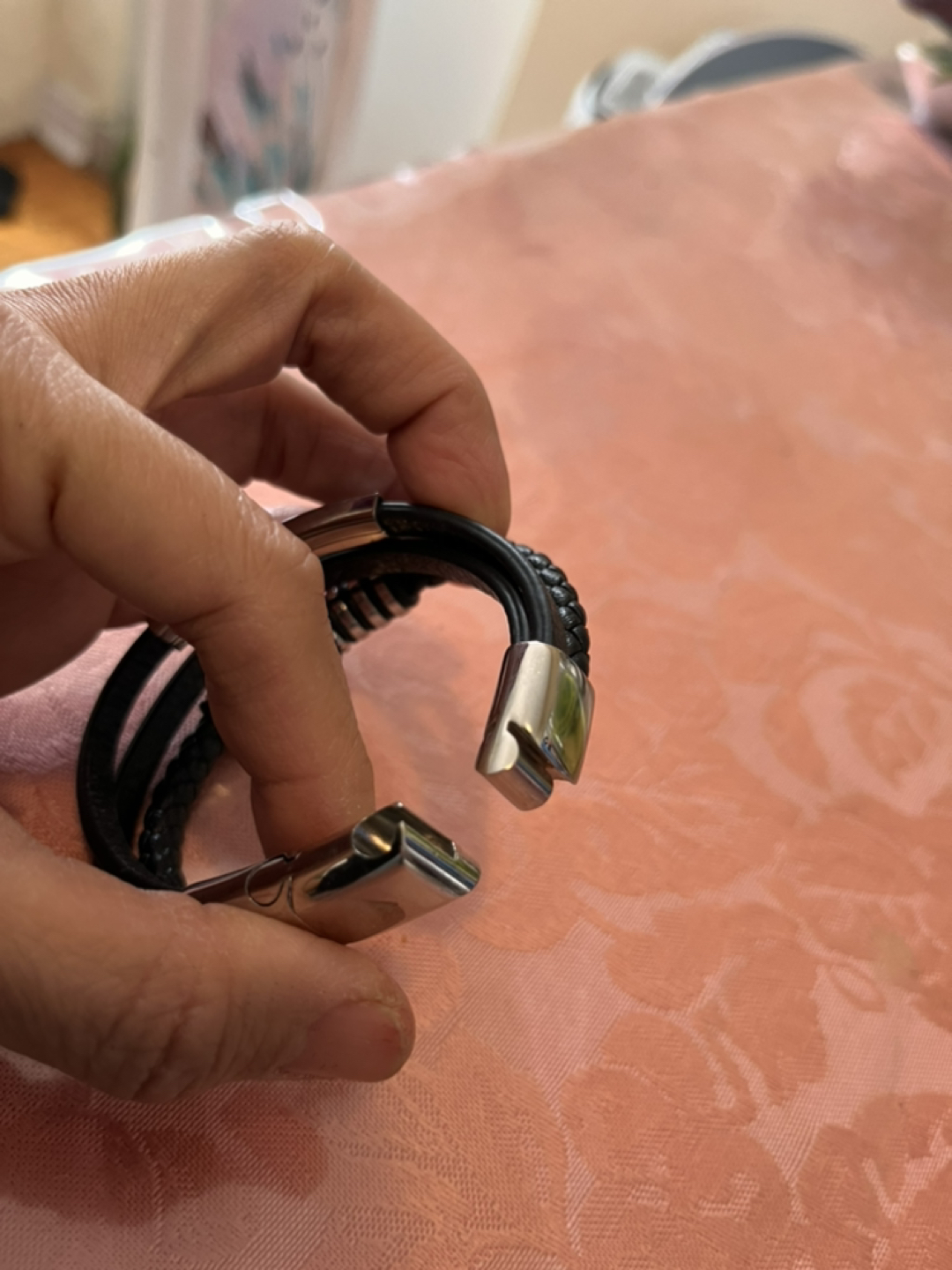 Leather bracelet image indicator(3)