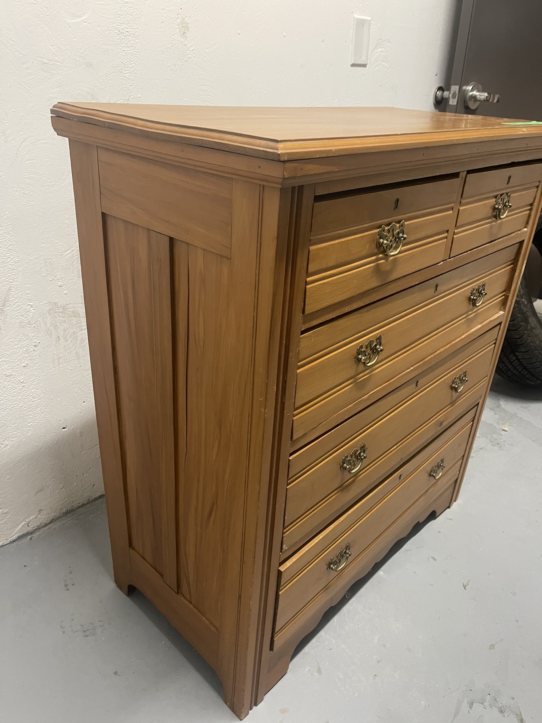 Pinewood chest of drawers - photo 2