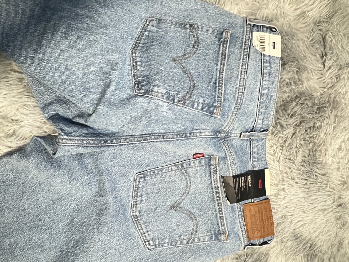 Levis - photo 2