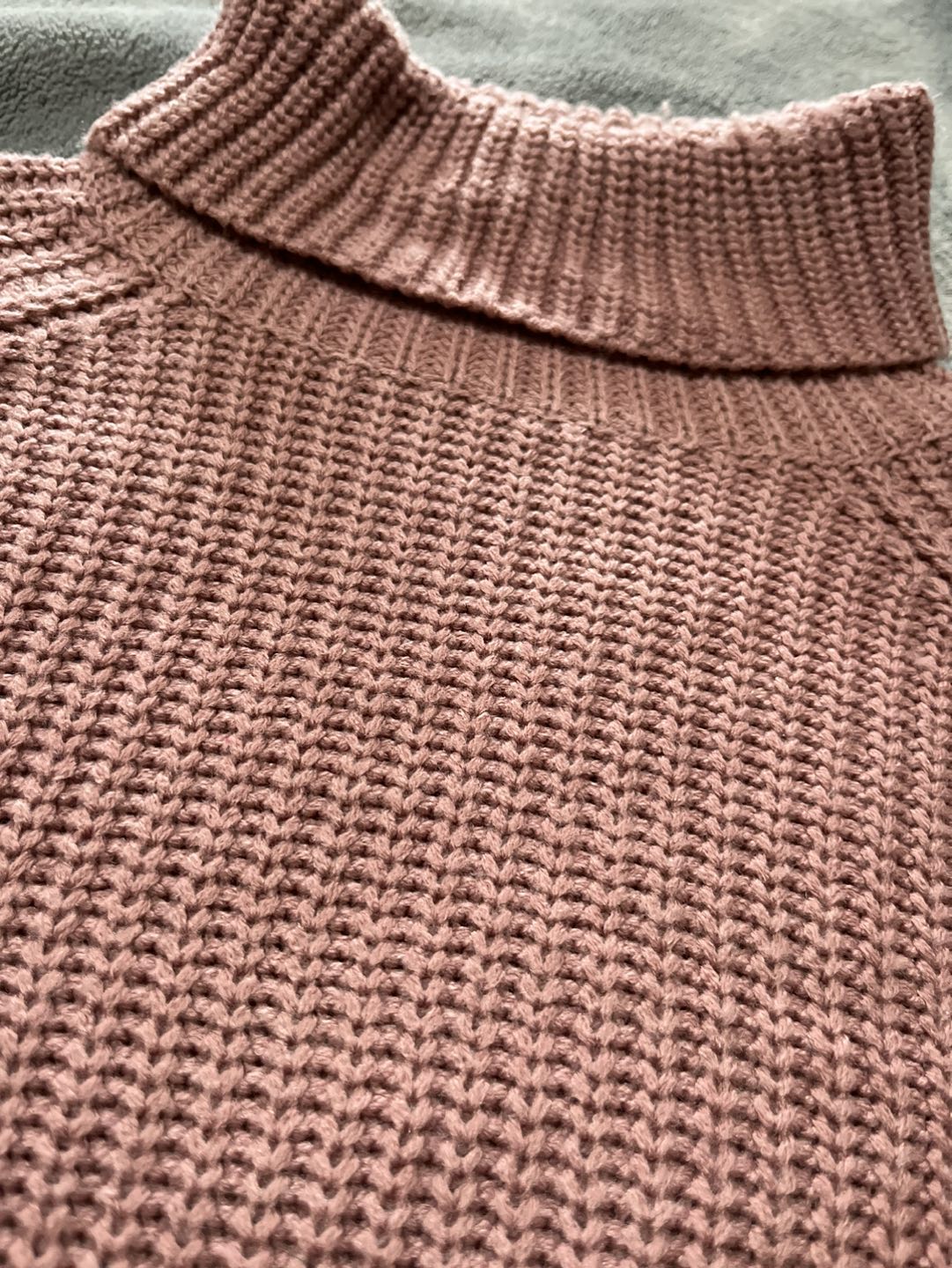 Knitted pullover Large image indicator(6)