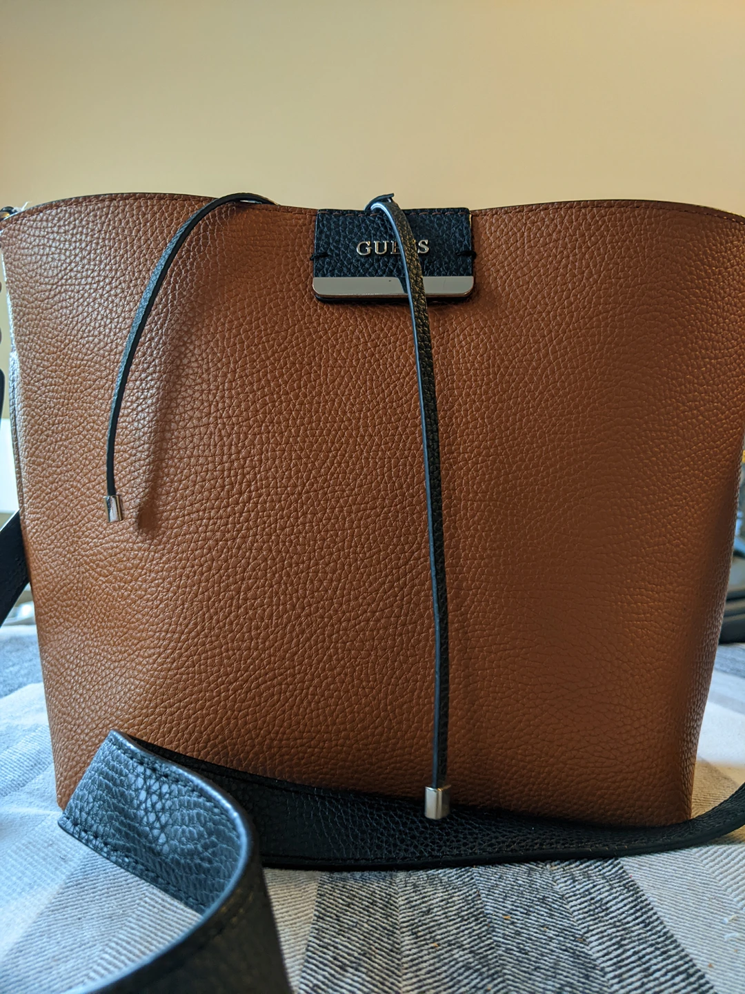 Black Reversible GUESS Crossbody Bag image indicator(5)