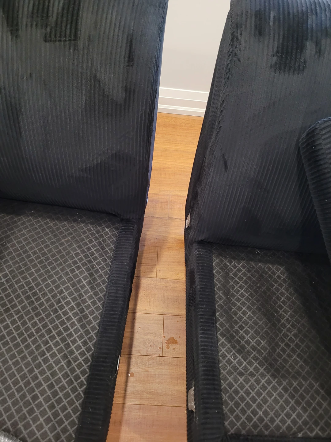 Couch - photo 4