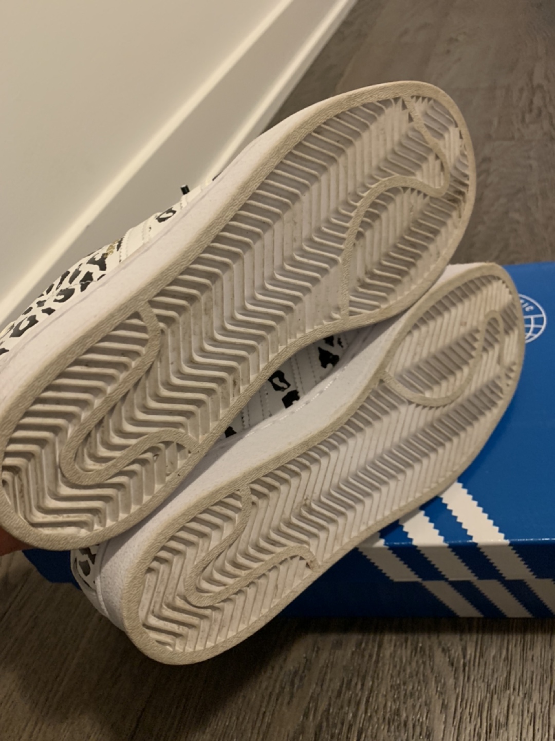 Adidas Superstar Women 5.5 - photo 4