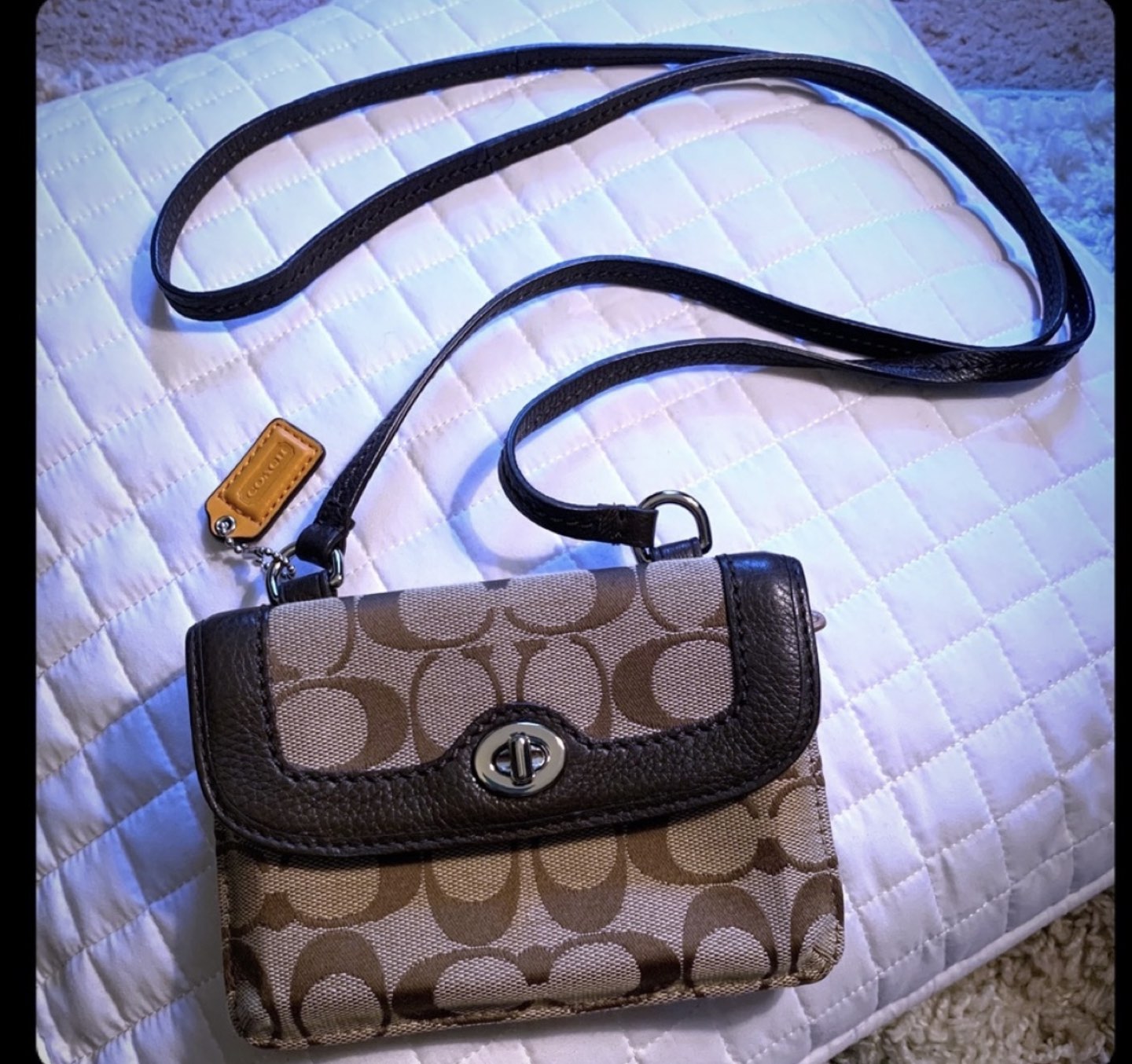 Coach crossbody wallet