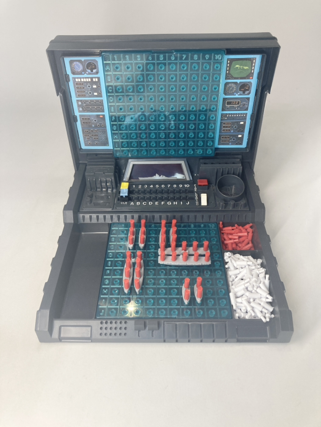 1977 Electronic Battleship - Complete In Box image indicator(2)