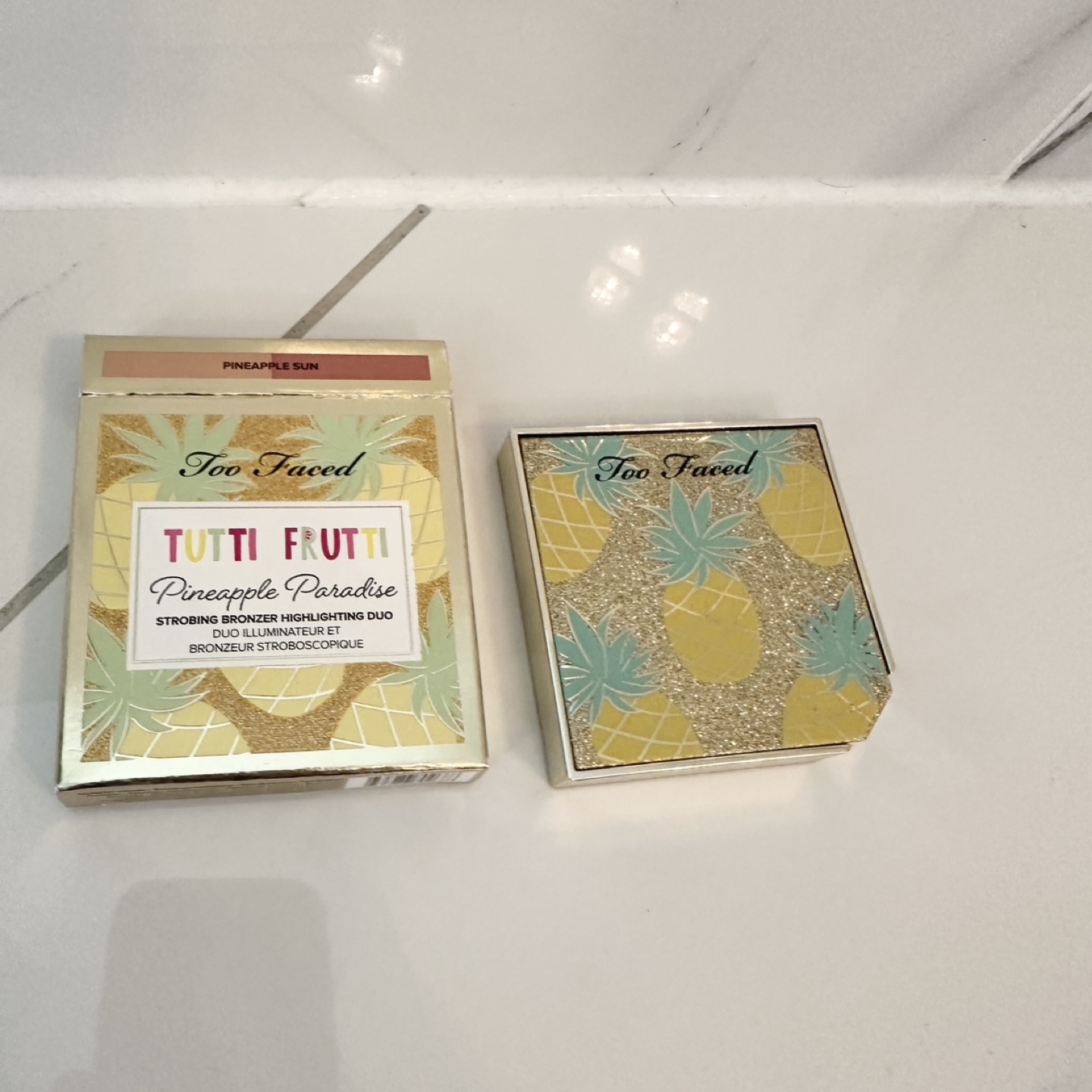 Too Faced Bronzer Highlighter Duo, New in box - photo 2