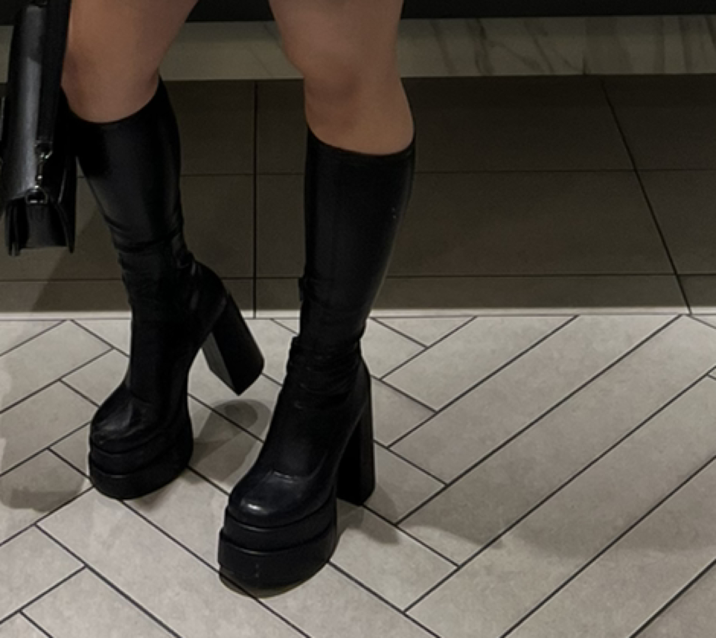 Bratz leather boots 7.5 - photo 2