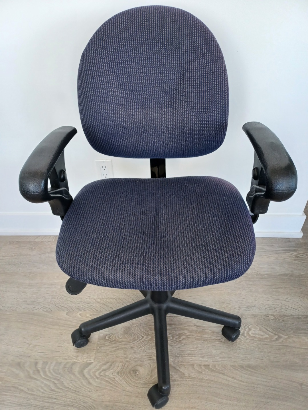 Office chair thumbnail